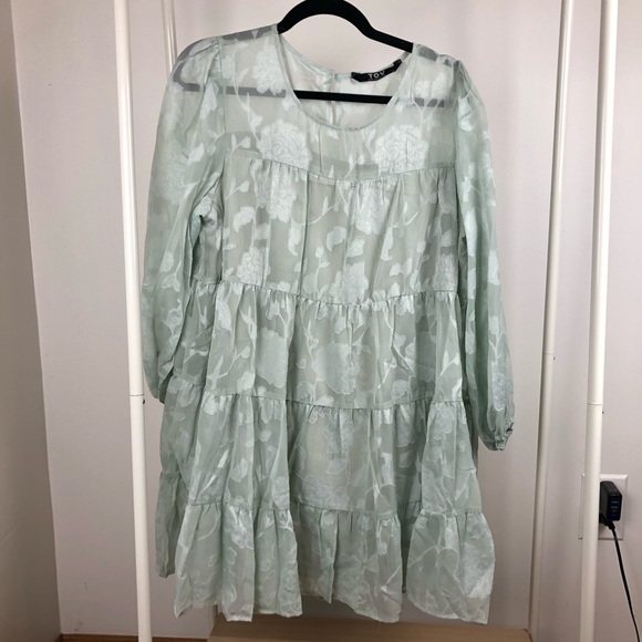 NWOT Tov Los Angeles Embroidered Mini Dress Size:44 - Picture 4 of 9